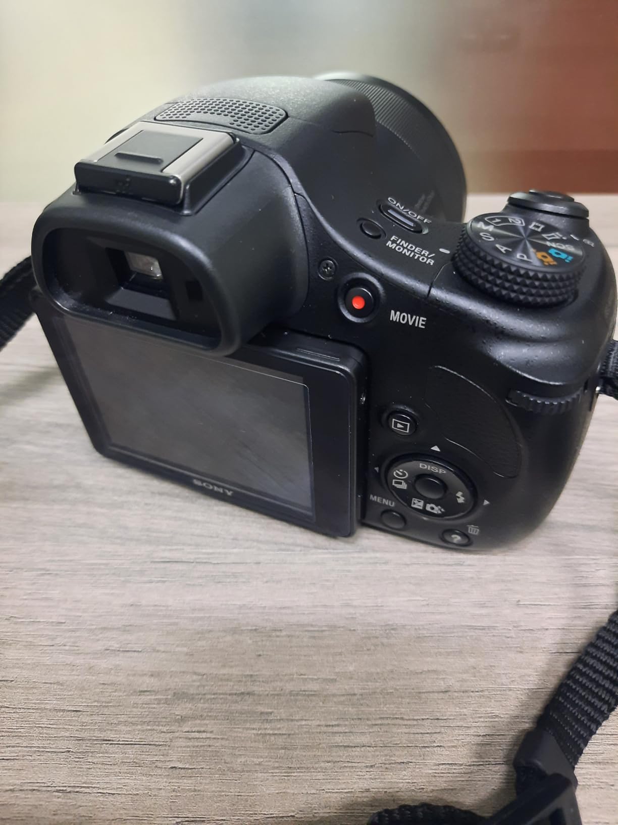 Sony HX400V Compact Digital Camera with 50x Optical Zoom, Black customer photo 2