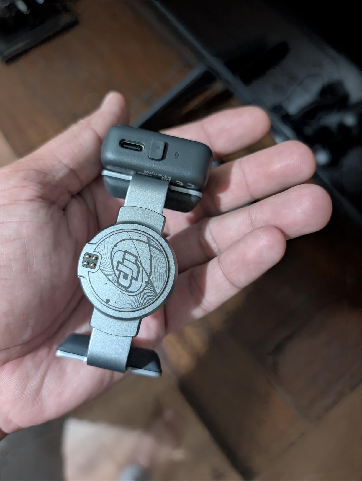 DJI Osmo Mobile 7P Gimbal Stabilizer for iPhone, Android, Native Tracking, Lighting, 3-Axis Phone Gimbal, Quick Launch, One-Tap Edit, Built-in Extension Rod & Tripod, 10hrs Use, Phone Charging Customer Review DJI Osmo Mobile 7P Gimbal Stabilizer for iPhone, Android, Native Tracking, Lighting, 3-Axis Phone Gimbal, Quick Launch, One-Tap Edit, Built-in Extension Rod & Tripod, 10hrs Use, Phone Charging - Customer Photo 2