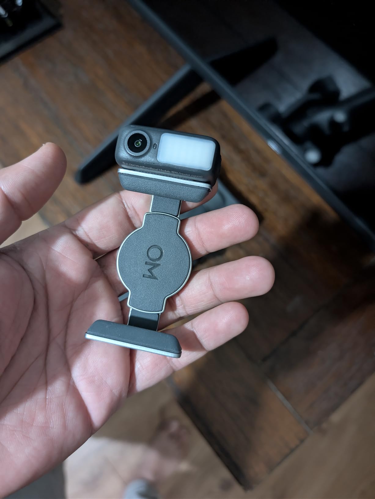 DJI Osmo Mobile 7P Gimbal Stabilizer for iPhone, Android, Native Tracking, Lighting, 3-Axis Phone Gimbal, Quick Launch, One-Tap Edit, Built-in Extension Rod & Tripod, 10hrs Use, Phone Charging Customer Review DJI Osmo Mobile 7P Gimbal Stabilizer for iPhone, Android, Native Tracking, Lighting, 3-Axis Phone Gimbal, Quick Launch, One-Tap Edit, Built-in Extension Rod & Tripod, 10hrs Use, Phone Charging - Customer Photo 4