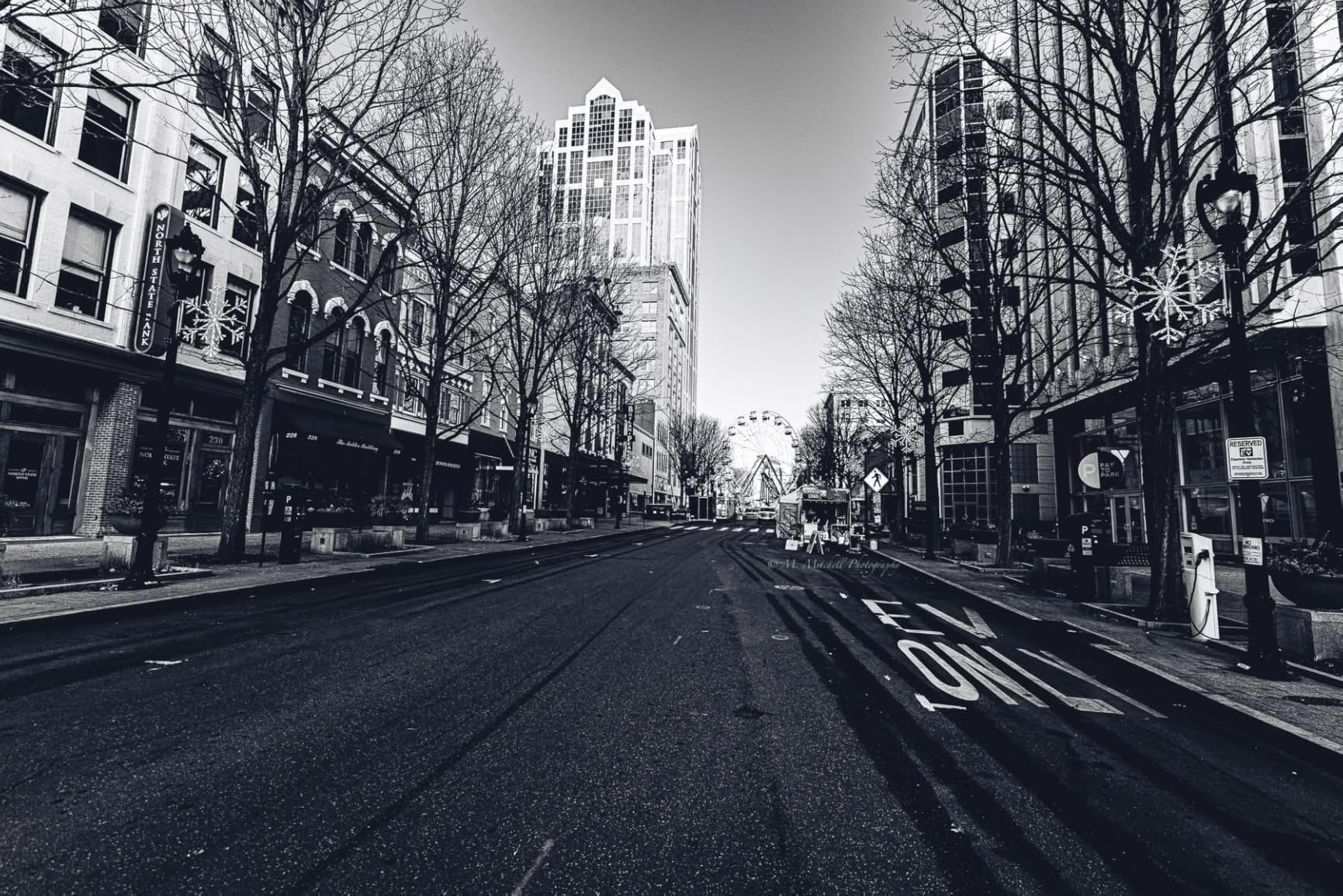 Canon RF15-35mm F2.8 L is USM Lens, Standard Zoom Lens, Compatible with EOS R Series Mirrorless Cameras, Black Customer Review Canon RF15-35mm F2.8 L is USM Lens, Standard Zoom Lens, Compatible with EOS R Series Mirrorless Cameras, Black - Customer Photo 1