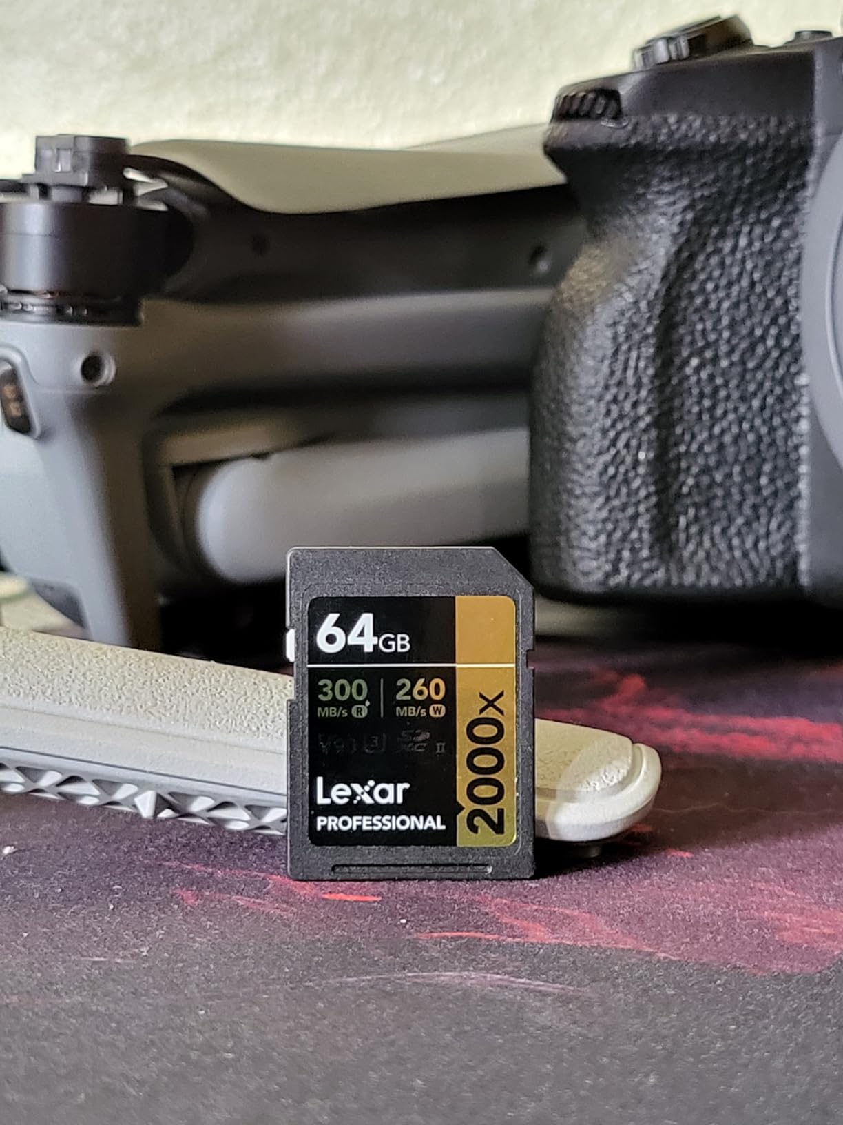 Lexar 128GB Professional 2000x SD Card, UHS-II, C10, U3, V90, Full HD, 8K, Up To 300MB/s Read SDXC Memory Card, for DSLR, Cinema-Quality Video Cameras (LSD2000128G-BNNNU) Customer Review Lexar 128GB Professional 2000x SD Card, UHS-II, C10, U3, V90, Full HD, 8K, Up To 300MB/s Read SDXC Memory Card, for DSLR, Cinema-Quality Video Cameras (LSD2000128G-BNNNU) - Customer Photo 4