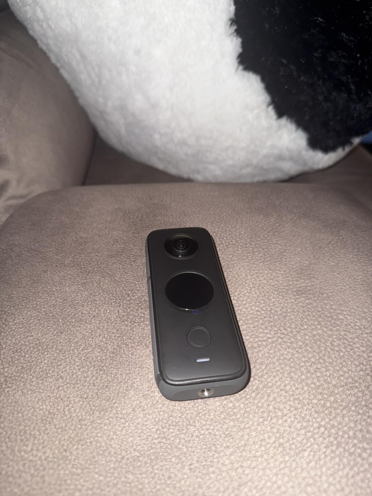 Insta360 ONE X2 360 Degree Waterproof Action Camera, 5.7K 360, Stabilization, Touch Screen, AI Editing, Live Streaming, Webcam, Voice Control - Customer Photo 2