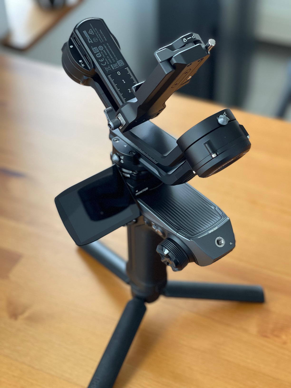 ZHIYUN Weebill 2, 3-Axis Gimbal Stabilizer for DSLR and Mirrorless Camera, Nikon Sony Panasonic Canon Fujifilm BMPCC 6K, Full-Color Touchscreen, PD Fast Charge - Customer Photo 2