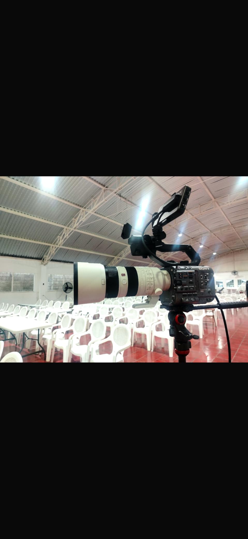 Sony FE 70-200mm F2.8 GM OSS II Full-Frame Constant-Aperture telephoto Zoom G Master Lens (SEL70200GM2) White - Customer Photo 1