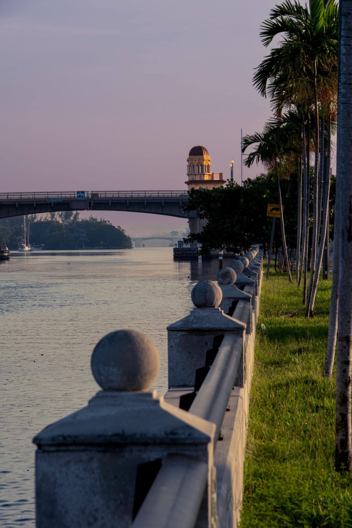 Tamron 18-300mm F/3.5-6.3 Di III-A VC VXD for Fujifilm X-Mount (Tamron 6 Year Limited USA Warranty - Customer Photo 5