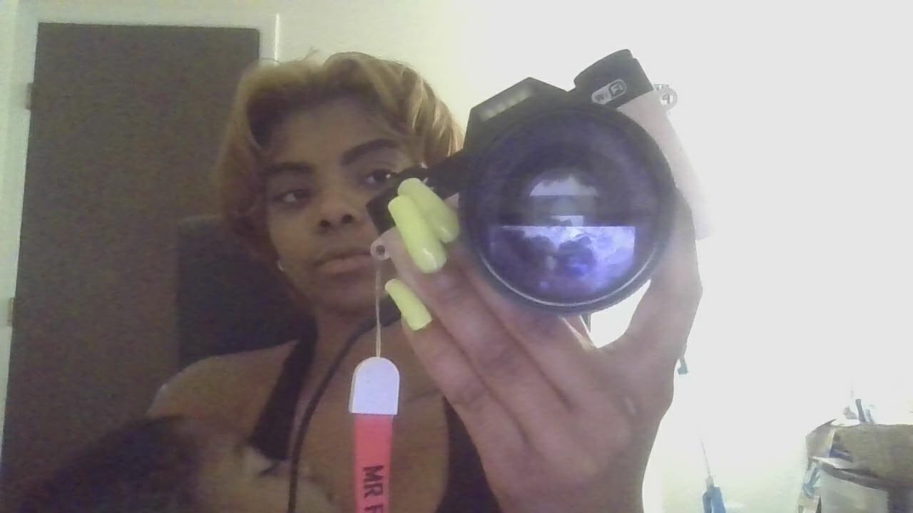 VJIANGER Digital Camera for Photography Vlogging Camera for YouTube with WiFi | 180° Flip Screen | 16X Digital Zoom | 52mm Lens | 2 Batteries | 32GB Micro SD Card (Black) customer photo 1