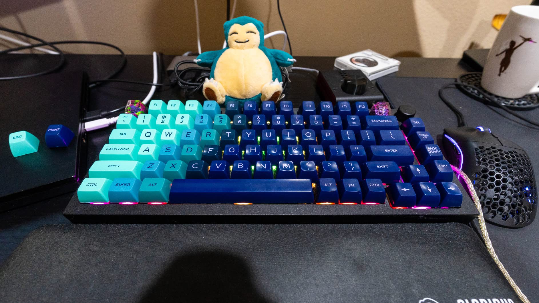 Sony E 11mm F1.8 APS-C Ultra-Wide-Angle Prime for APS-C Cameras - Customer Photo 1