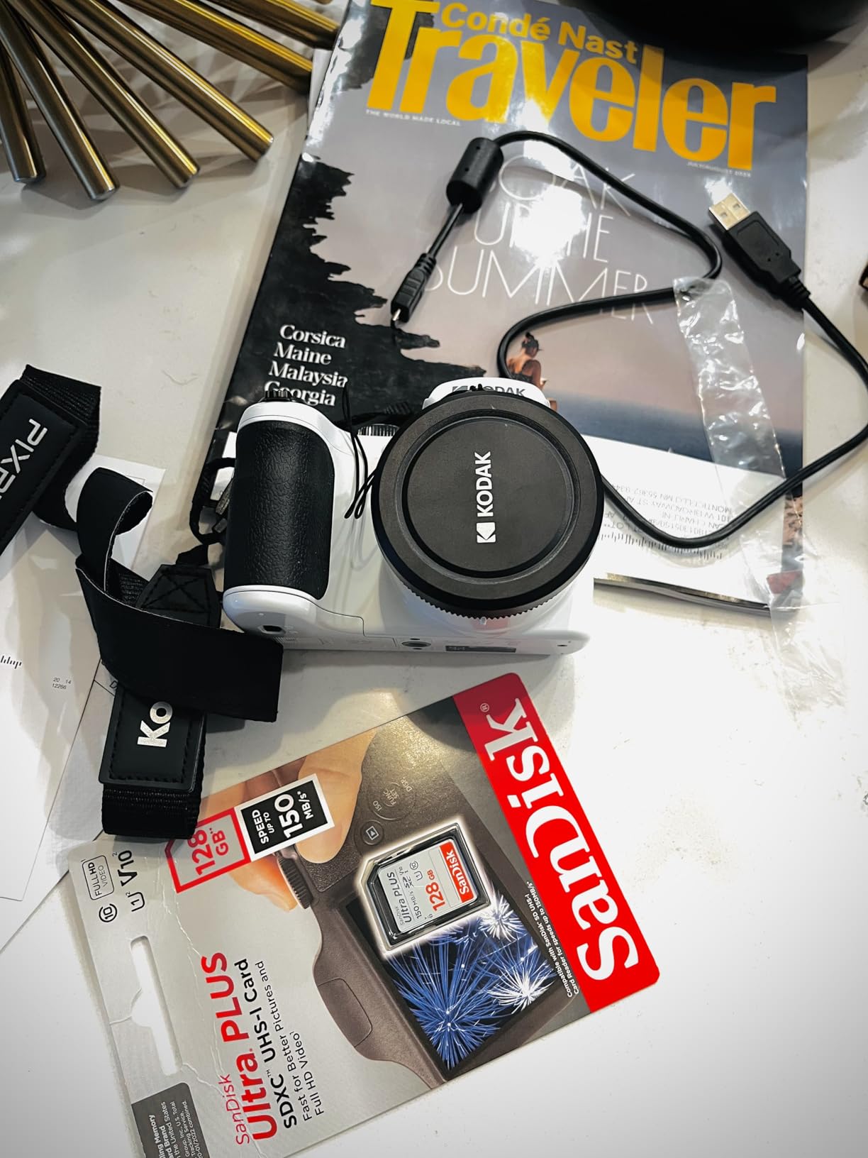 KODAK PIXPRO AZ255 16MP Digital Camera, 25x Optical Zoom, AA, OIS, White | 1080p Full HD Video, 24mm Wide Angle Lens, 3 Inch LCD, Bridge Camera, Wildlife and Travel Photography, SD Card customer photo 2
