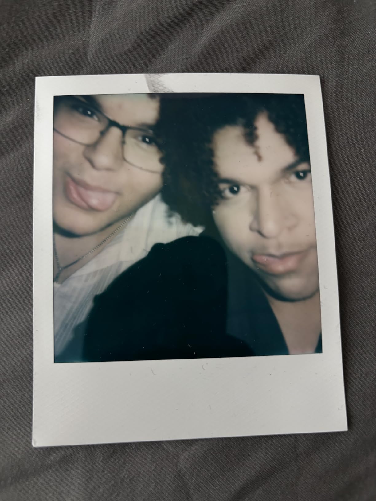 Polaroid Now 2nd Generation I-Type Instant Film Camera - Black & White (9072) - Customer Photo 2