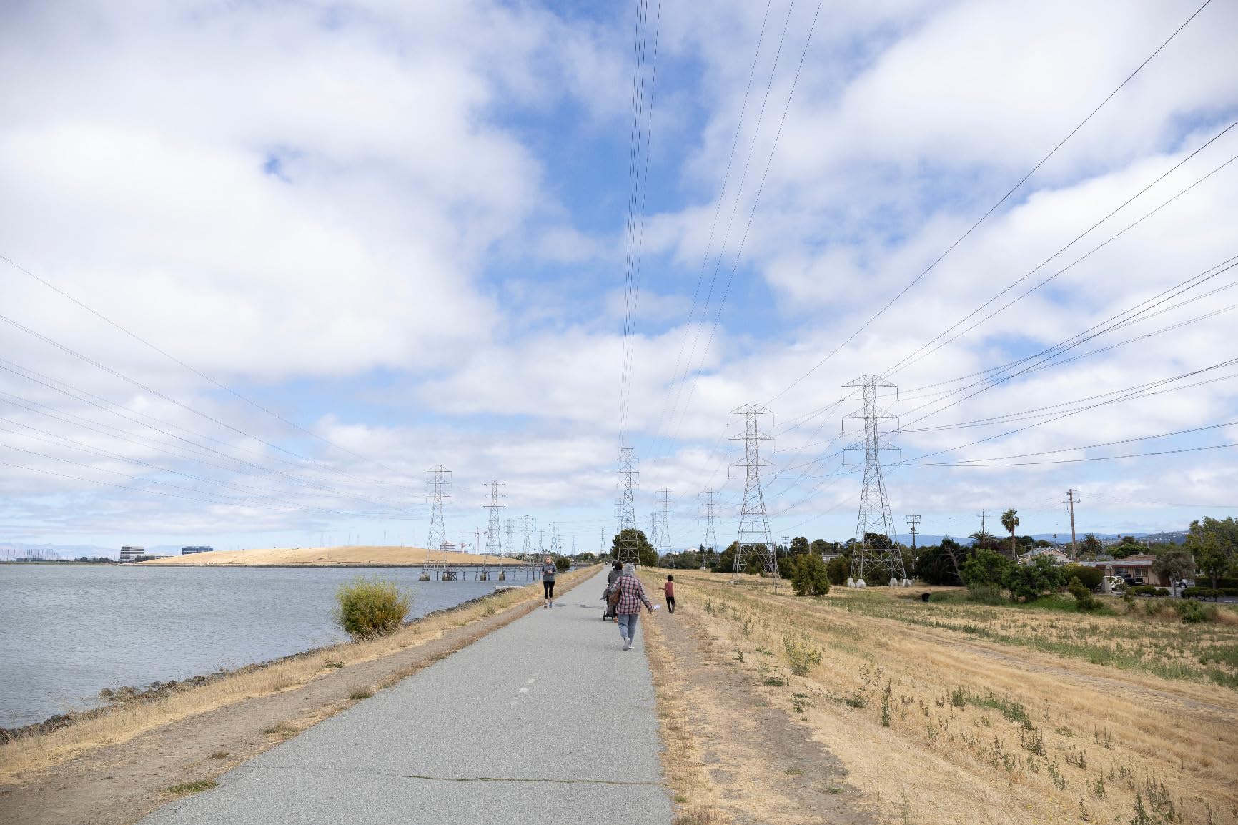 Canon RF28mm F2.8 STM Lens, RF Mount, Wide-Angle, for Full-Frame Cameras - Customer Photo 5