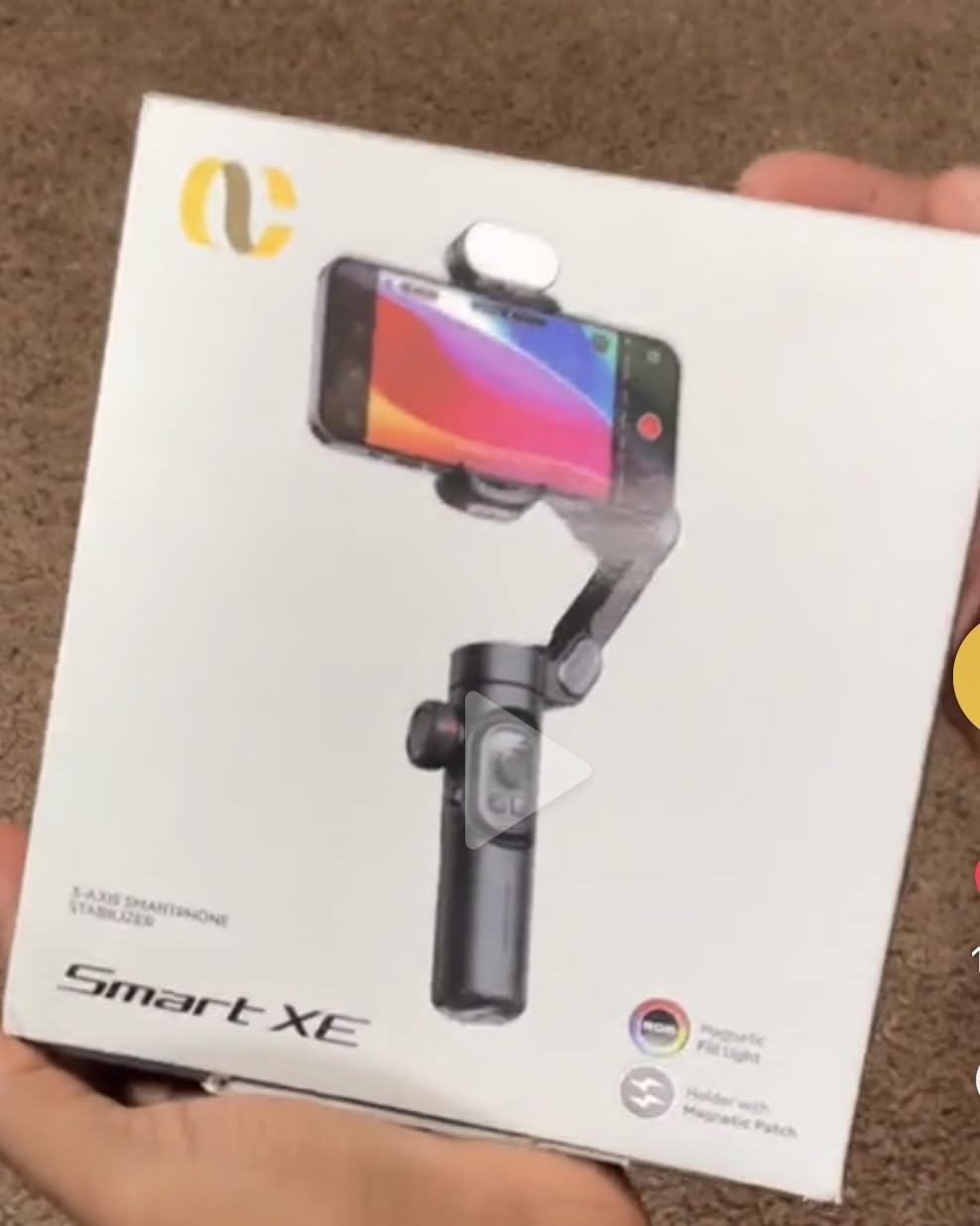 AOCHUAN Phone Gimbal Stabilizer 3-Axis Smartphone Foldable Handheld Gimbal for iPhone with Focus Wheel TikTok YouTube Vlog Stabilizer for iPhone 17 16 15 14 13 Pro Max Android - Smart XE customer photo 1