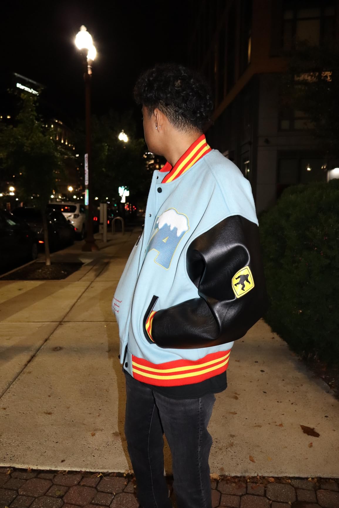 Canon EOS R100 Mirrorless Camera with RF-S18-45mm F4.5-6.3 IS STM Lens Kit, 24.1 Megapixel CMOS (APS-C) Sensor, 4K Video, RF Mount | Black Bundled with 64GB Memory Card & Camera Shoulder Bag (3 Items) customer photo 1