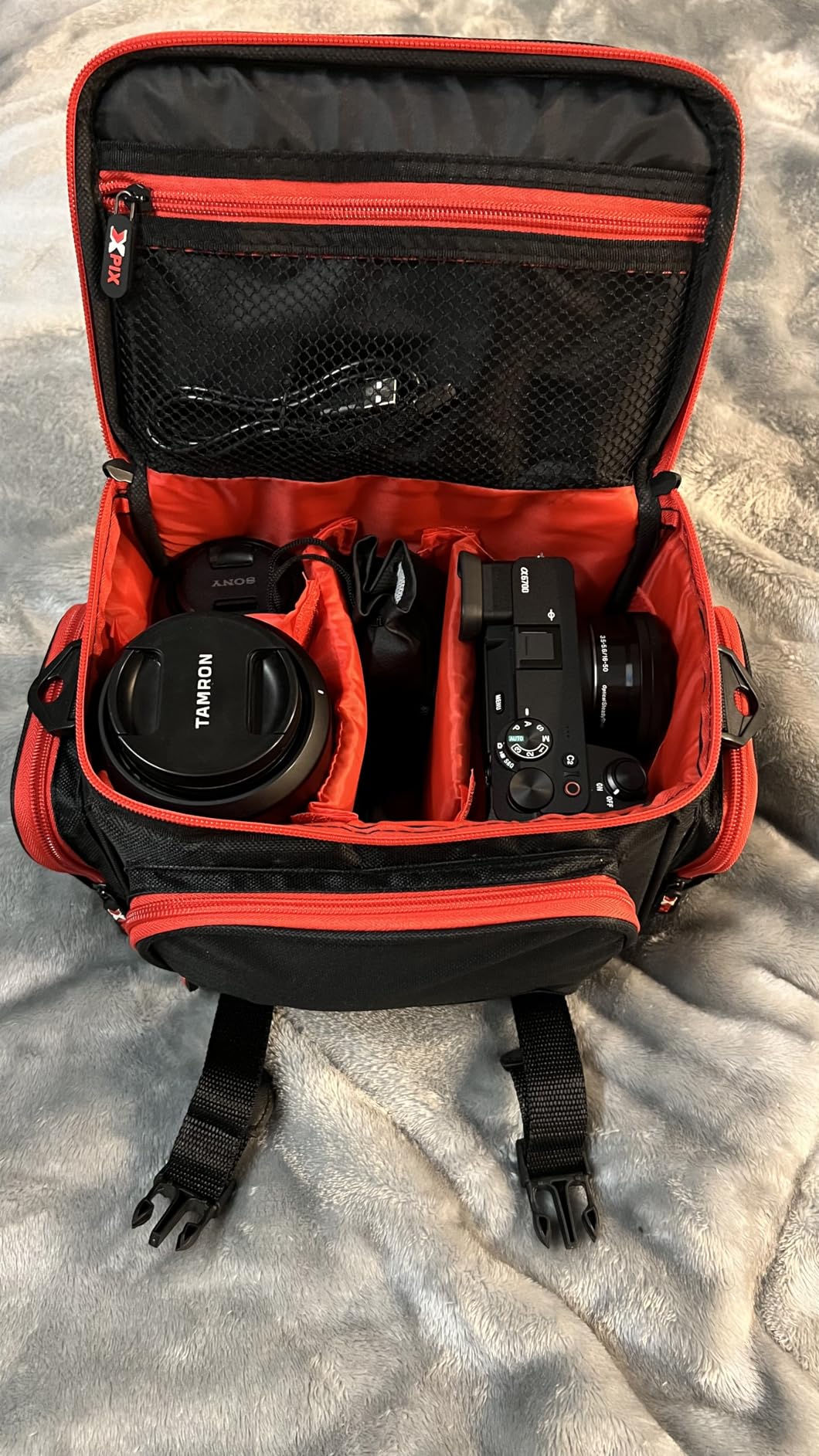 Sony a6700 Mirrorless Camera with 16-50mm Lens, 128GB Extreme Speed Memory,.43 Wide Angle & 2X Lenses, Case,Tripod, Filters, Hood, Grip,Spare Battery & Charger,Editing Software Kit -Deluxe Bundle - Customer Photo 1