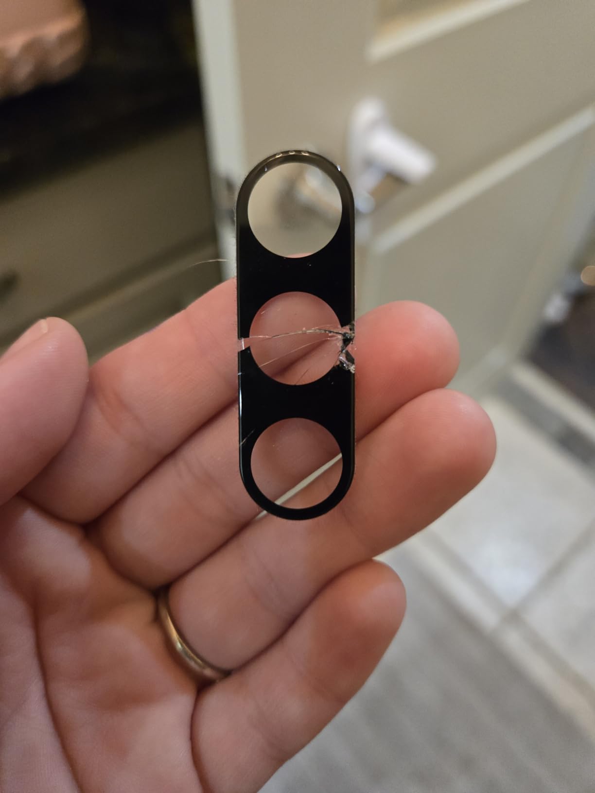 DEERLAMN [3-Packs Camera Lens Protector for Samsung Galaxy S24 Ultra(6.8 Inch),9H Hardness Anti Scratch Easy Installation Tempered Glass - Black - Customer Photo 2