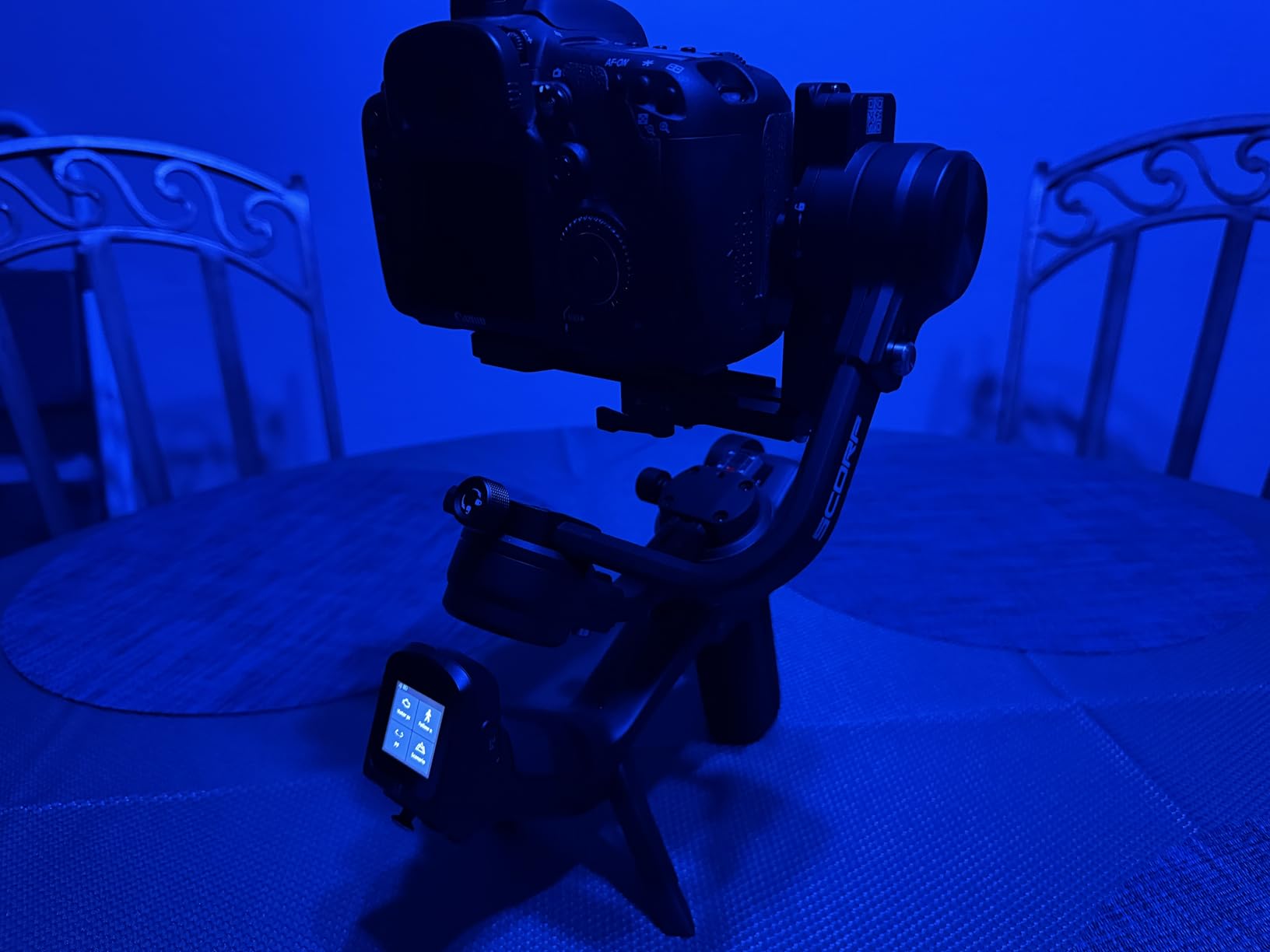 FeiyuTech SCORP 2 Gimbal Stabilizer for DSLR and Mirrorless Camera, Integrated Al Tracking Sensor, 3-Axis Camera Stabilizer for Sony Canon Panasonic Nikon, 2.5kg Payload Touch Screen Vertical Shooting - Customer Photo 2