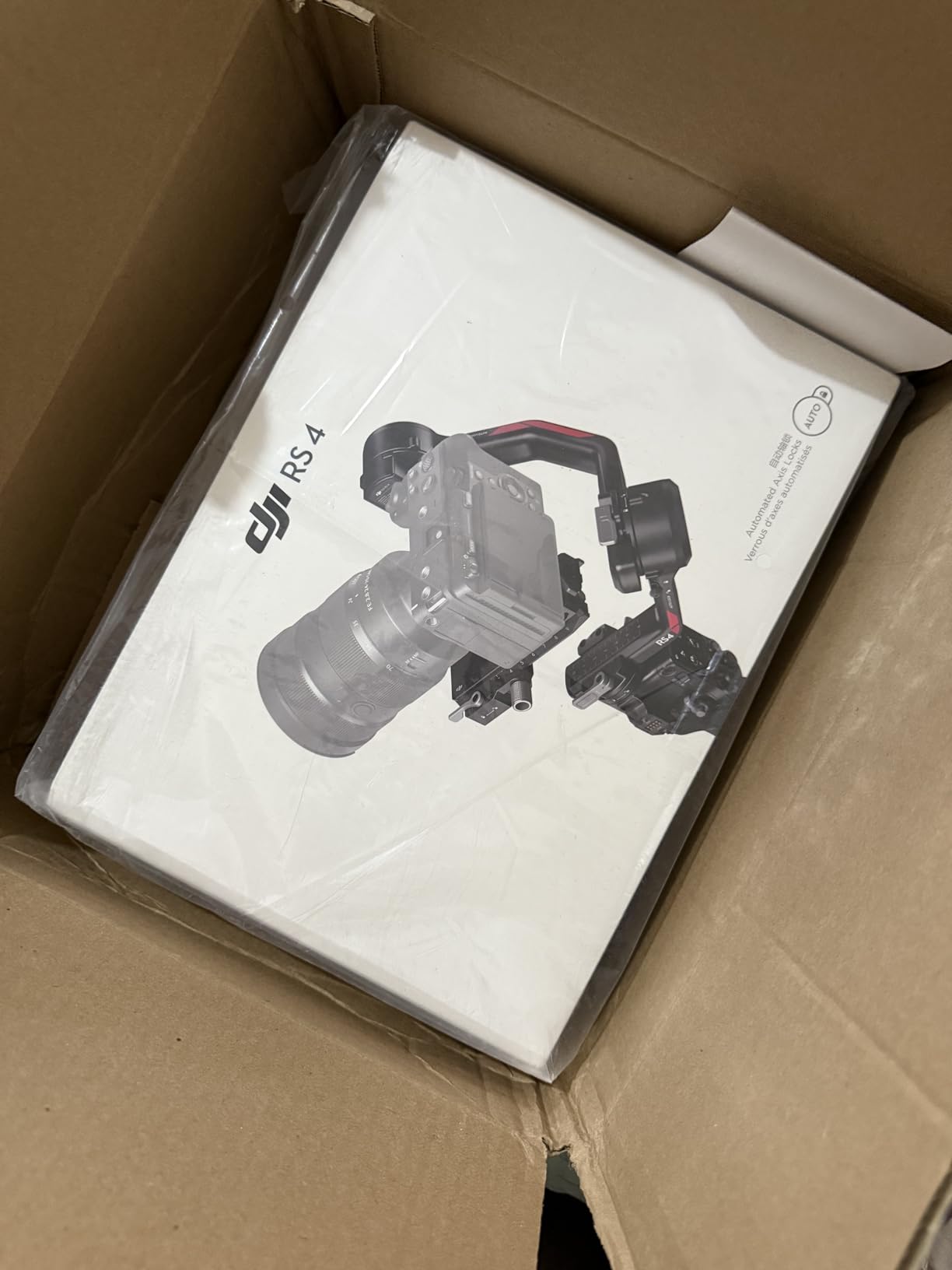 DJI RS 4, Gimbal Stabilizer for Camera, Canon/Sony/Nikon/Fujifilm, 2nd-Gen Native Vertical Shooting, 2-Mode Switch Joystick, Teflon Axis Arms, 3kg Payload customer photo 1