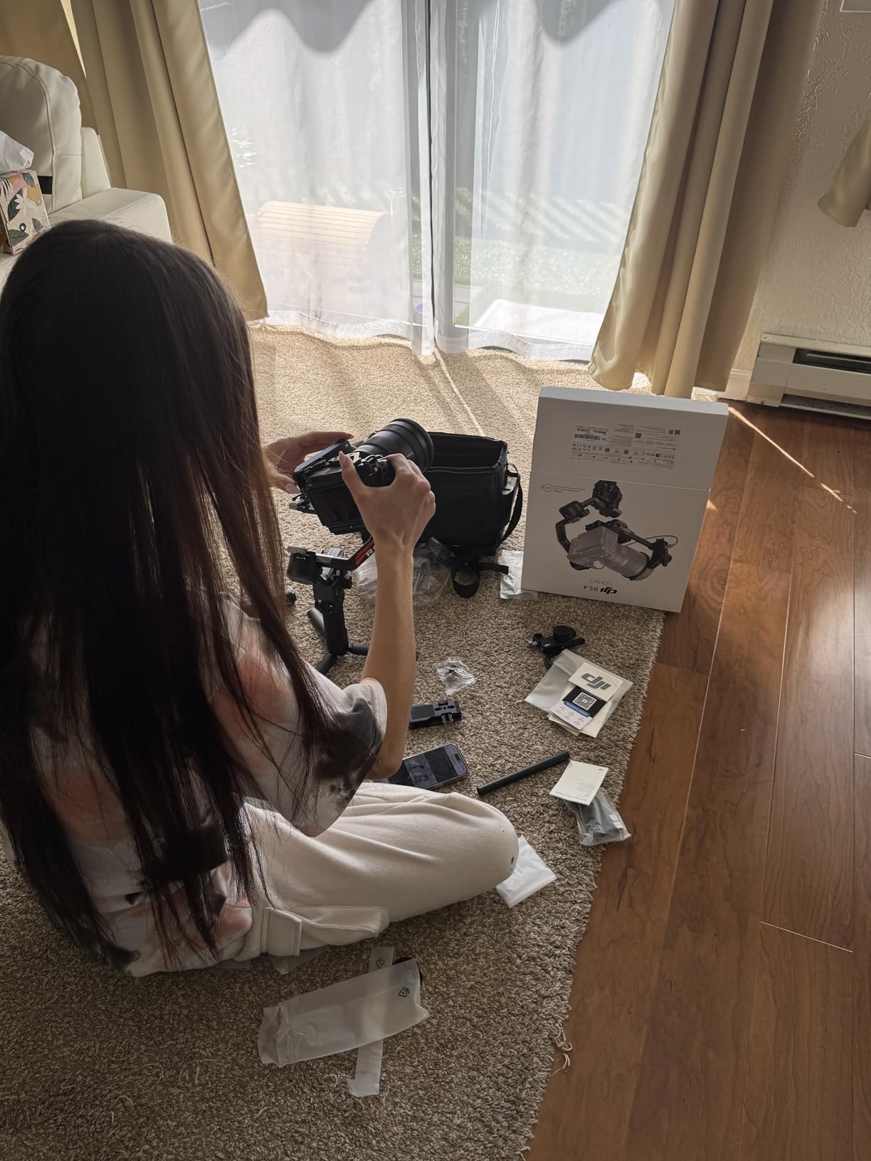 DJI RS 4, Gimbal Stabilizer for Camera, Canon/Sony/Nikon/Fujifilm, 2nd-Gen Native Vertical Shooting, 2-Mode Switch Joystick, Teflon Axis Arms, 3kg Payload customer photo 2
