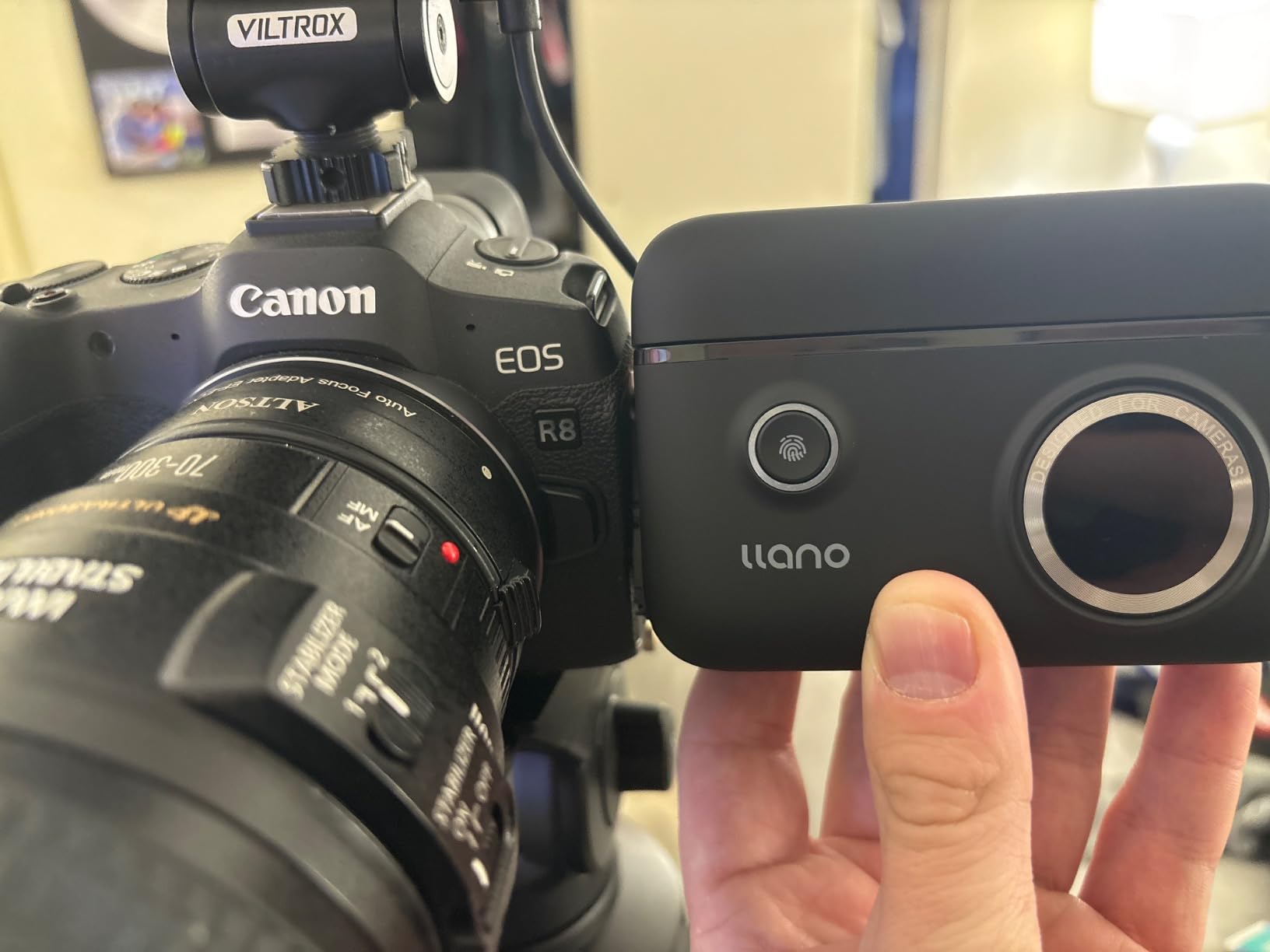 llano 2-Pack LP-E17 Batteries and 18W Fast Dual USB Charger for Canon EOS R50,R8,R50V, R100,RP,R10, Rebel T7i,T6i,T8i,T6s,77D,SL2, EOS M3, M5, M6, 250D, with Smart Display and Magnetic Snap Cover - Customer Photo 2