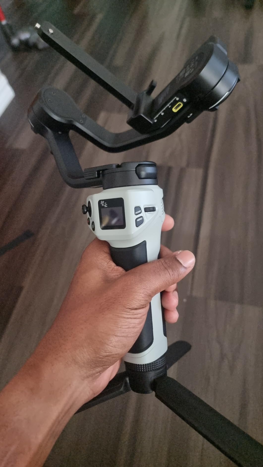 ZHIYUN CINEPEER Weebill 3E, 3-Axis Lightweight Gimbal Stabilizer for DSLR & Mirrorless Camera Canon/Sony/Panasonic/Nikon, 3KG Payload, Native Vertical Shooting, Bluetooth Shutter Control - Customer Photo 3