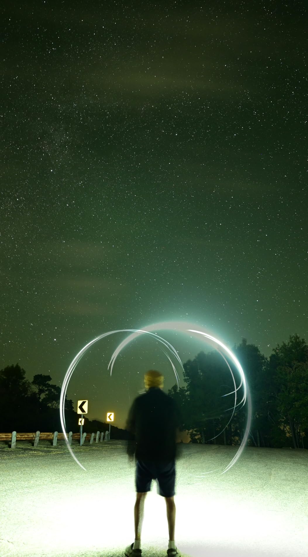 VILTROX AF 16mm F1.8 Z Full Frame Lens for Nikon Z-Mount, AF 16mm F/1.8 Z with Built-in LCD Screen Wide Angle Lens for Nikon Z Mount Z7 Z7ii Z8 Z8ii Z9 Zf Z30 Z50 Zfc - Customer Photo 5