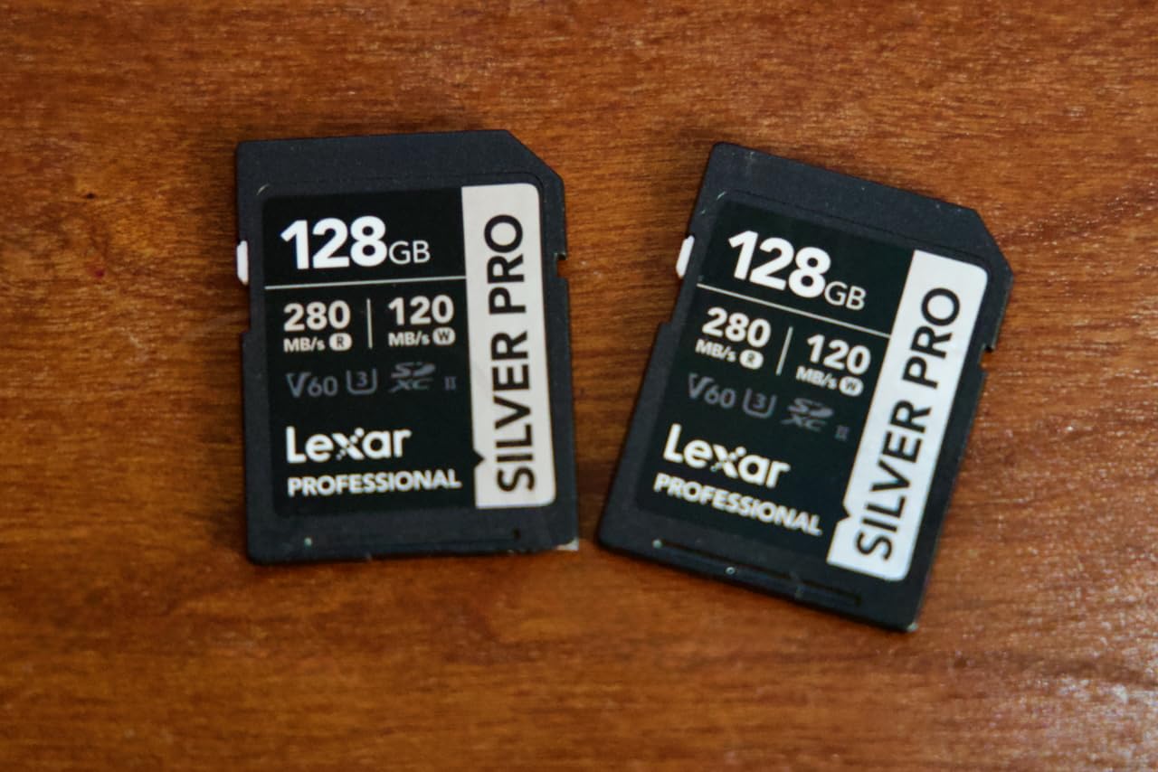 Lexar 128GB Professional Silver SD Card, UHS-I, C10, U3, V30, 4K, Up to 205/140 MB/s SDXC Memory Card, for Professional Photographer, Videographer, Enthusiast (LSDSILV128G-BNNNU) - Customer Photo 3