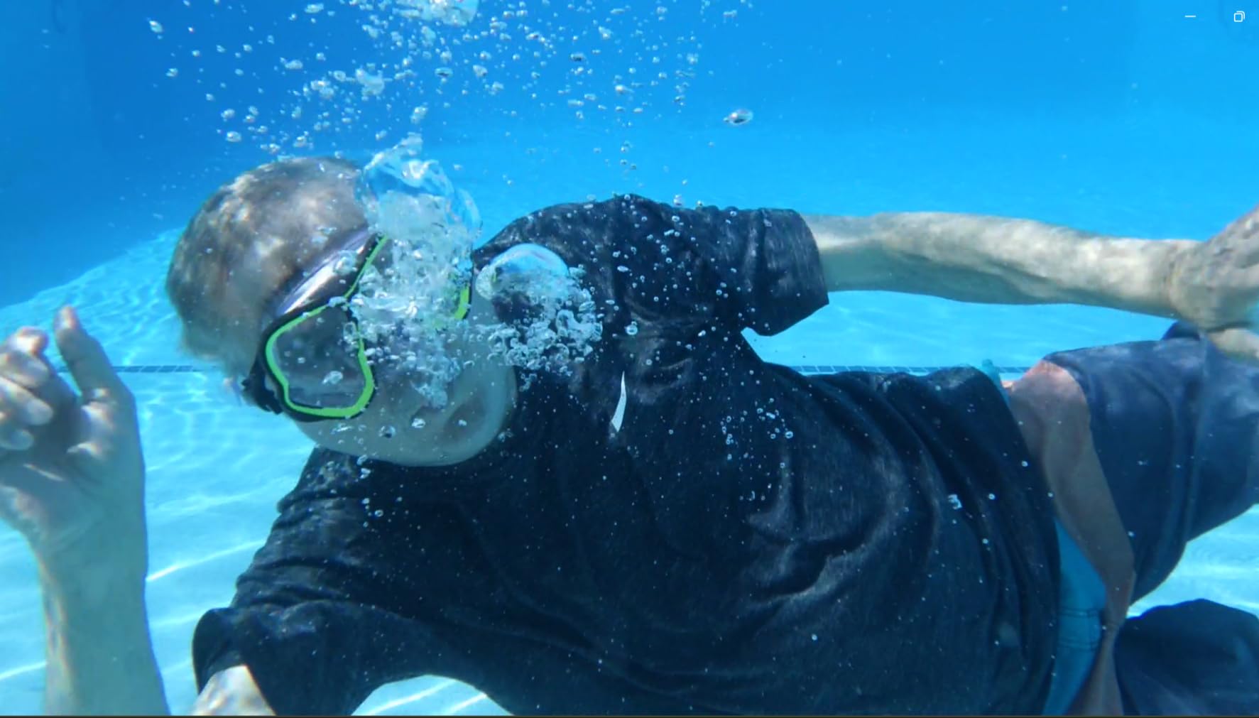 PENTAX WG-8 Black All-Weather Adventure Camera, Featuring Outstanding Waterproof, dustproof, Shock-Resistant Performance, Multi-Application Ring Light for Macro Photography and Webcam Function - Customer Photo 1