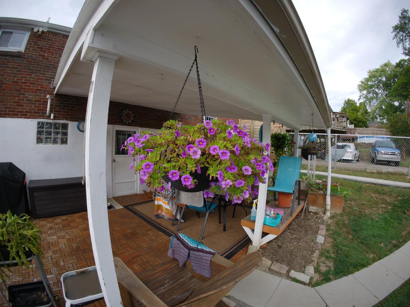 GoPro Hero - Compact Waterproof Action Camera with 4K Ultra HD Video, 12MP Photo, Touch Screen customer photo 2