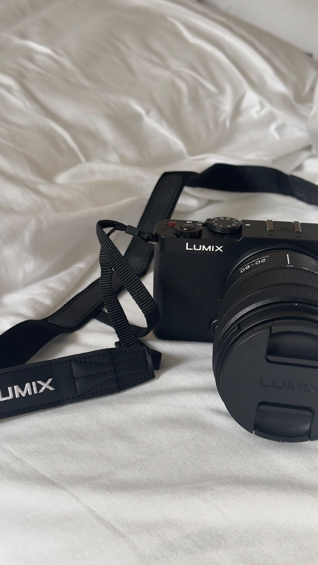 Panasonic LUMIX S9 Full-Frame Mirrorless Camera with S 18-40mm F4.5-6.3 Lens, Compact, Lightweight Body, Perfect for Social Media and Travel, Cameras for Photography, DC-S9NK - Customer Photo 1