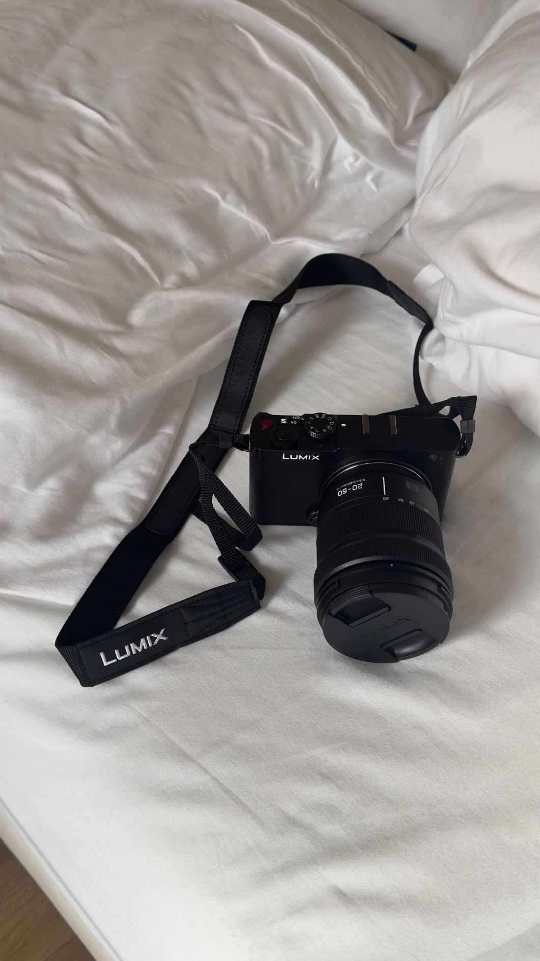 Panasonic LUMIX S9 Full-Frame Mirrorless Camera with S 18-40mm F4.5-6.3 Lens - Customer Photo 2