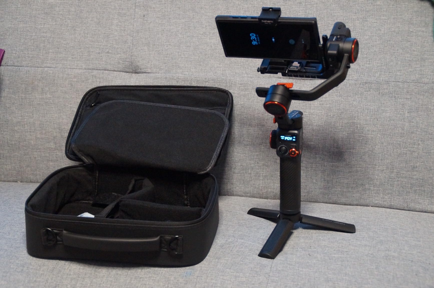 Hohem iSteady MT2 Kit Gimbal Stabilizer for Camera, 3-Axis Gimbal for Mirrorless/Pocket/Action Camera/Smartphone, AI Tracker, Magnetic Fill Light Stabilizer, Available for Canon/Nikon/Sony customer photo 1