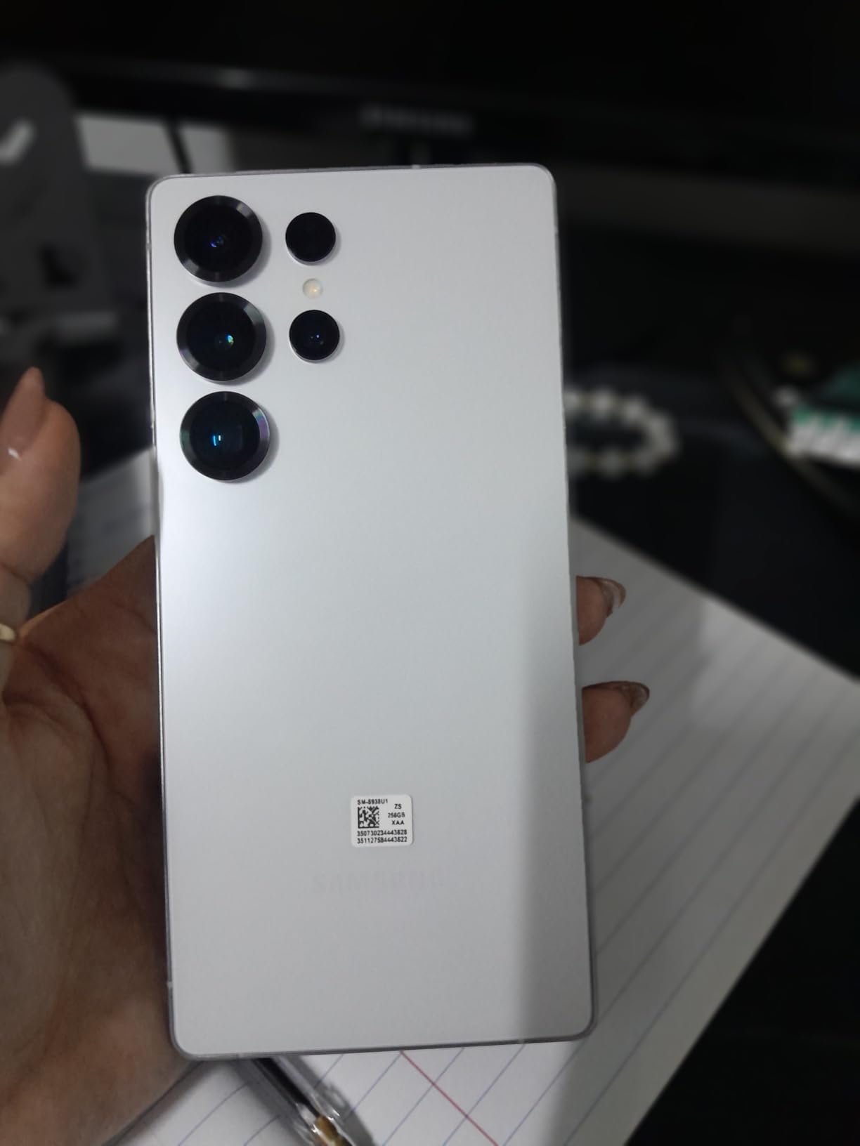 SAMSUNG Galaxy S25 Edge Cell Phone, 256 GB AI Smartphone, Unlocked Android, Night Video, Fast Processor, ProScaler Display, All-Day Battery, 2025, US 1 Yr Manufacturer Warranty, Titanium Silver - Customer Photo 1