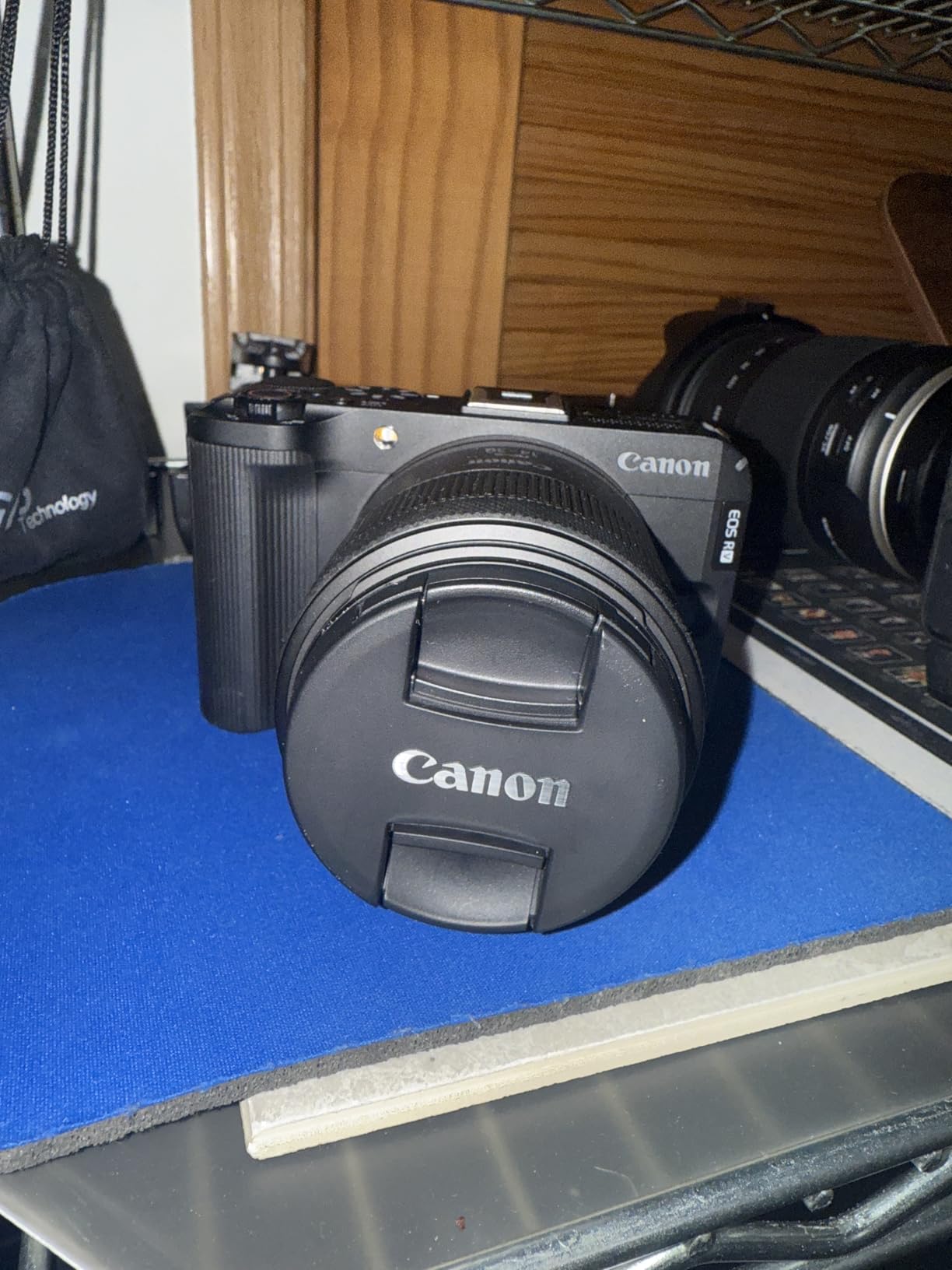 Canon EOS R50 V Mirrorless Camera (Body Only) – APS-C Digital Camera, Flip Screen 4K Video, Interchangeable Lens Camera for Vlogging, Content Creation, Streaming, Filming, Podcasts, TikTok - Customer Photo 2