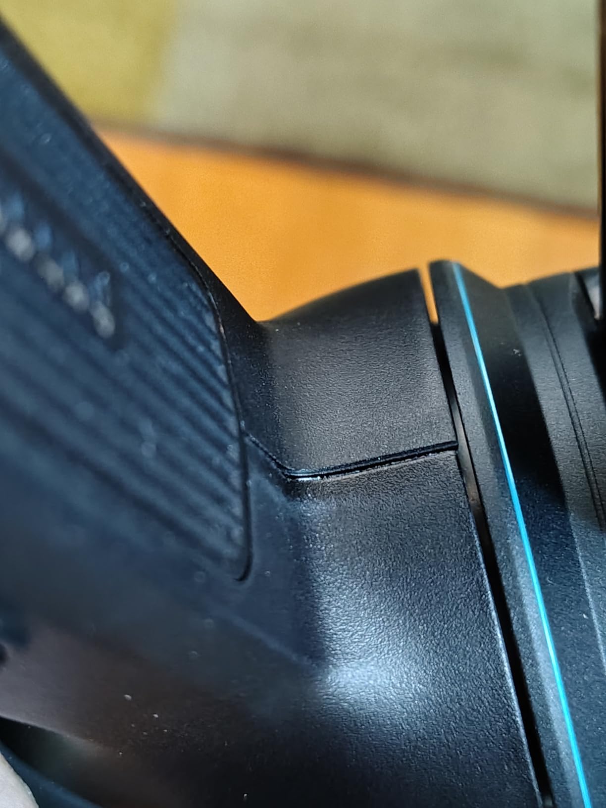 FeiyuTech SCORP-C2 Gimbal Stabilizer with AI Tracking, 7.72lb Payload, OLED Screen & Wireless Control | Quick Vertical Shoot, for Sony A7 III/A7 IV/ZV-E10/Canon EOS R5/R6 Mark II/850D/Nikon Z5/Z6 III - Customer Photo 2