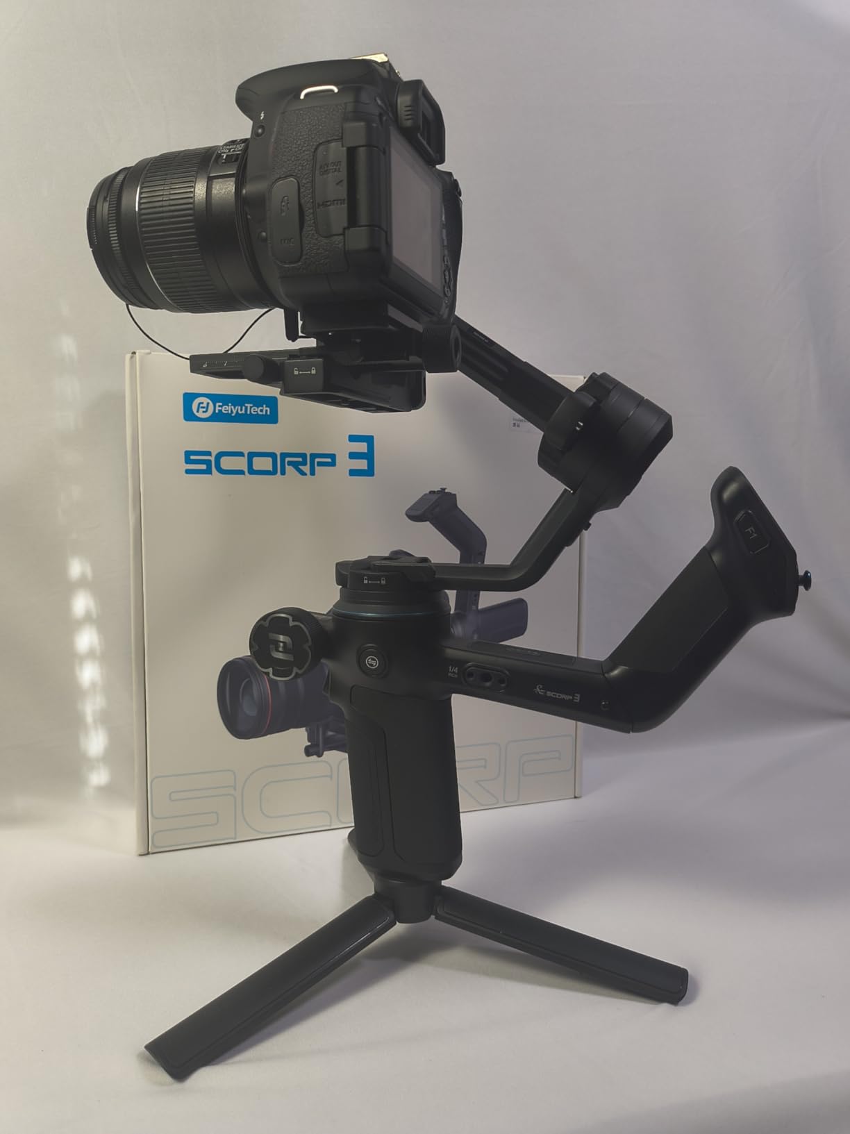FeiyuTech SCORP 3 Professional Video Stabilizer with Detachable Handle, AI Tracking, 1.3