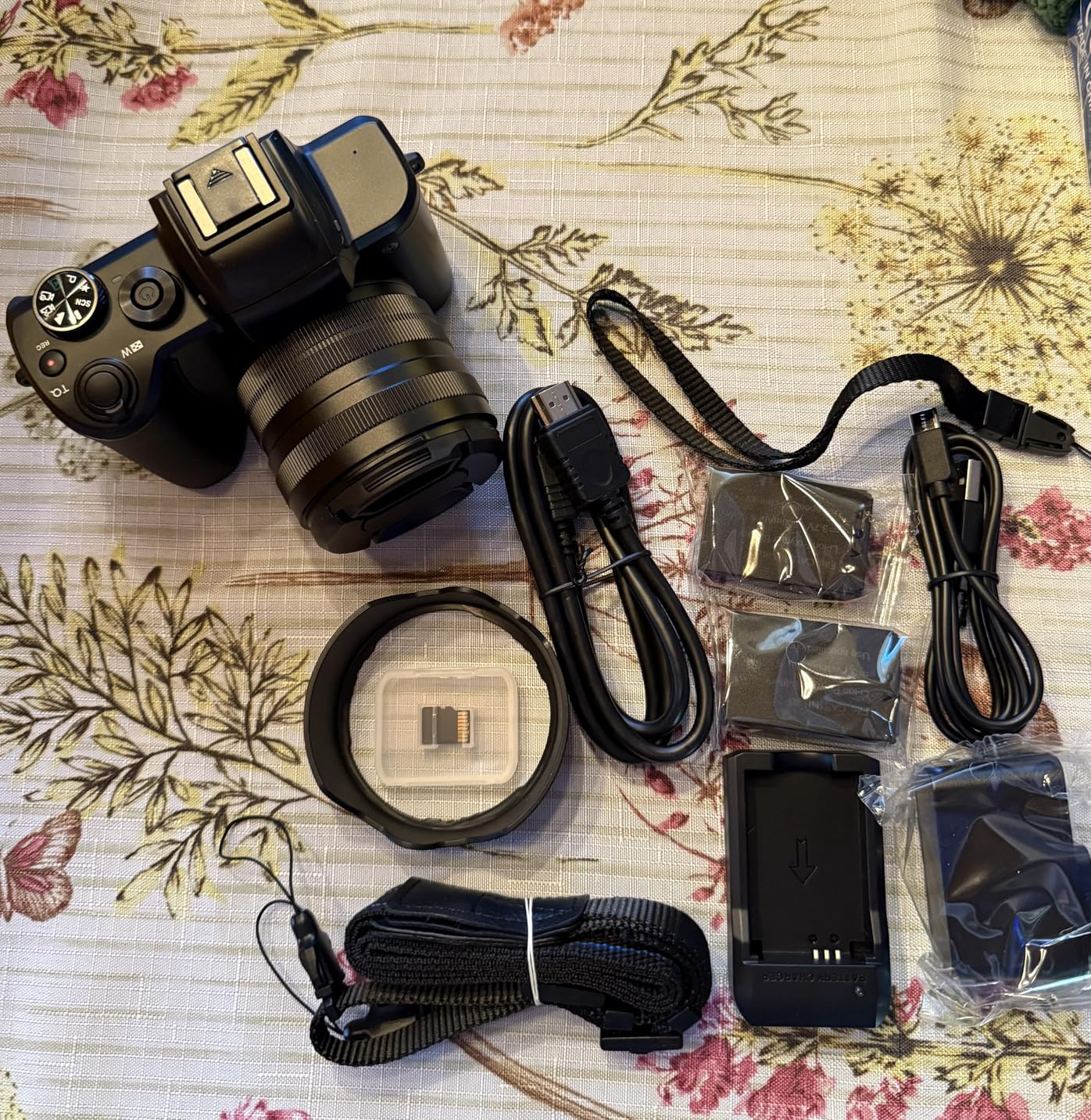 8K Digital Cameras for Photography - Autofocus 88MP WiFi Profession Camera with Dual-Lens - 16X Digital Zoom Photography Camera for YouTube with Lens Hood, Touch Screen, 2 Batteries & Charging Stand - Customer Photo 2