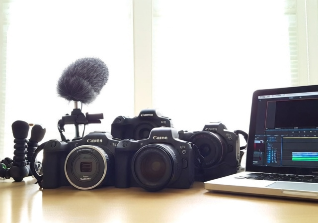 Best Canon Cameras For Vlogging [cy]: 10 Models Tested and Reviewed - Markus Hagner Photography