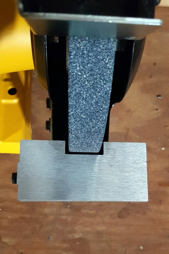 Best Bench Grinders for Sharpening Tools