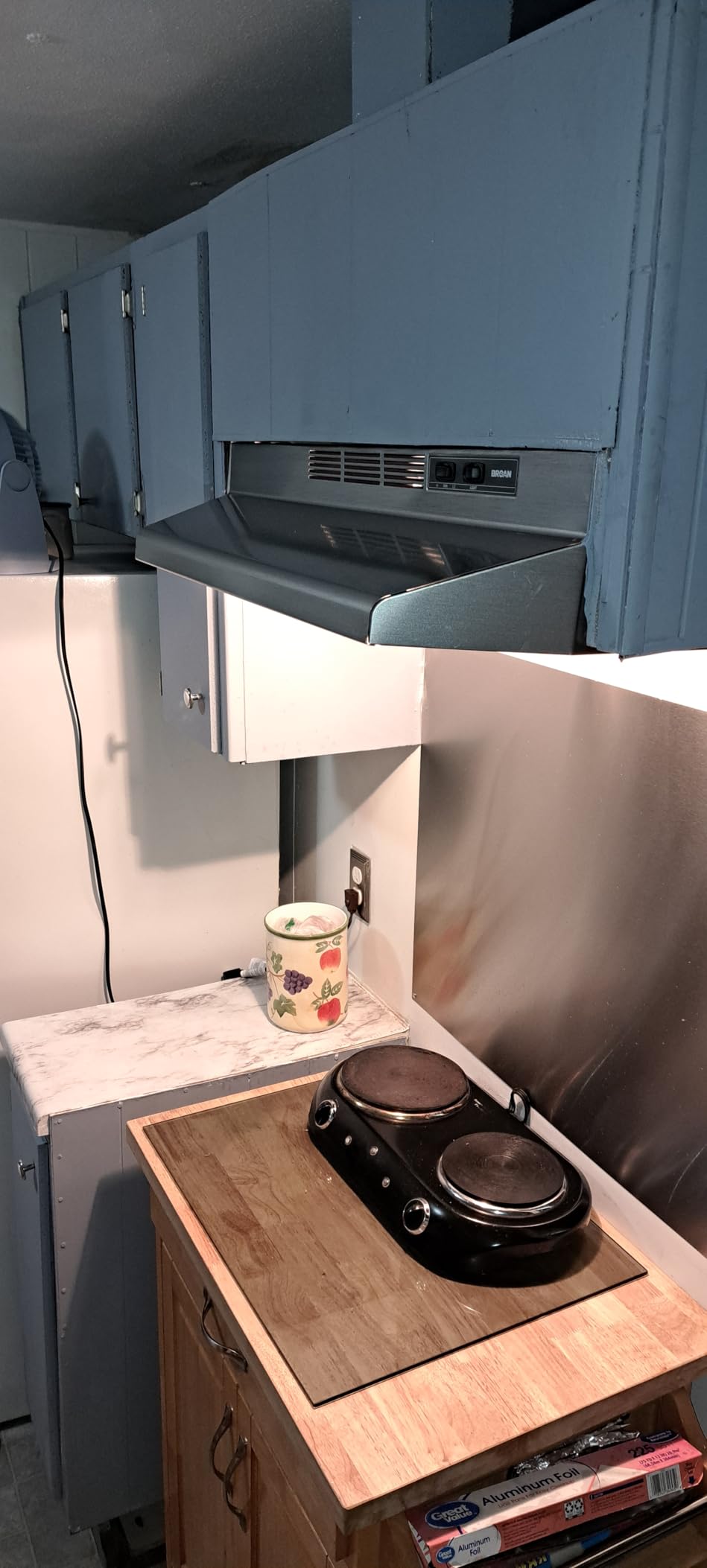 Broan-NuTone F403011 Insert with Light, Exhaust Fan for Under Cabinet Two-Speed Four-Way Convertible Range Hood, 30-Inch, White on White - Customer Photo 2