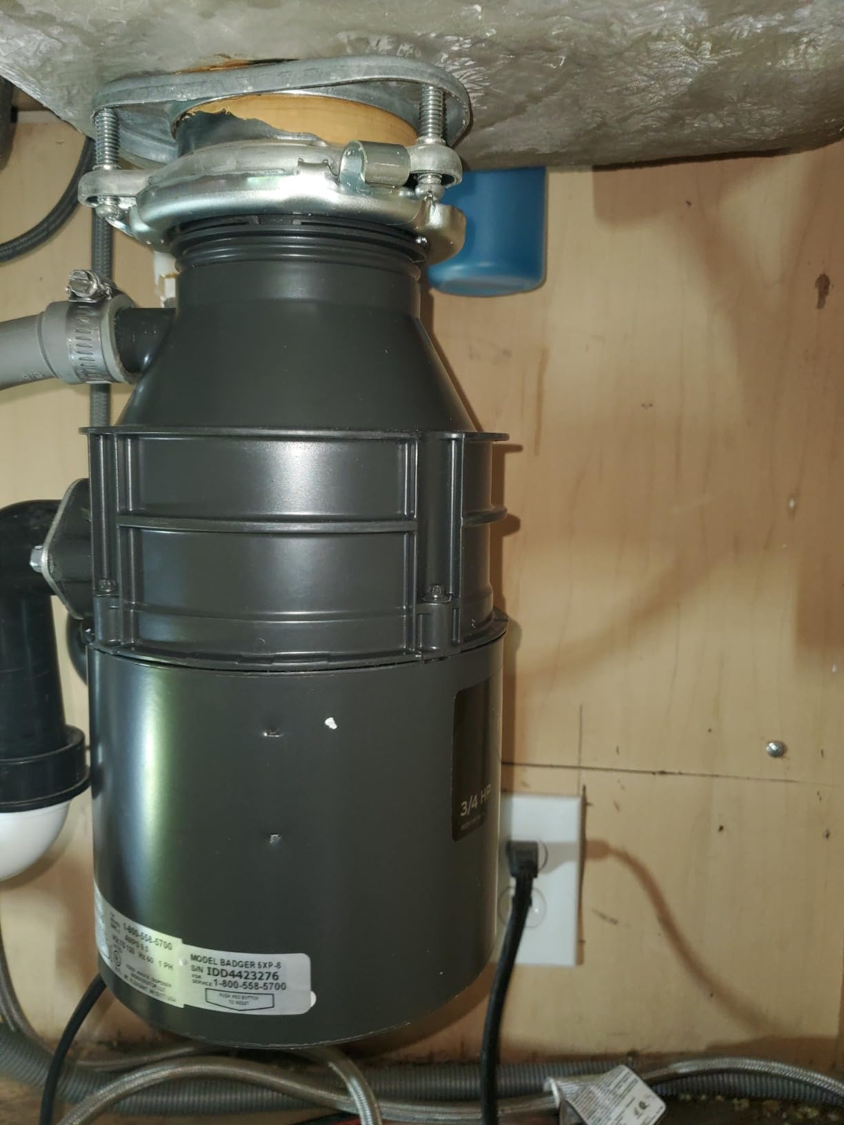 InSinkErator Badger 5XP Garbage Disposal, Standard Series 3/4 HP Continuous Feed Food Waste Disposer, Black / Stainless - Customer Photo 1