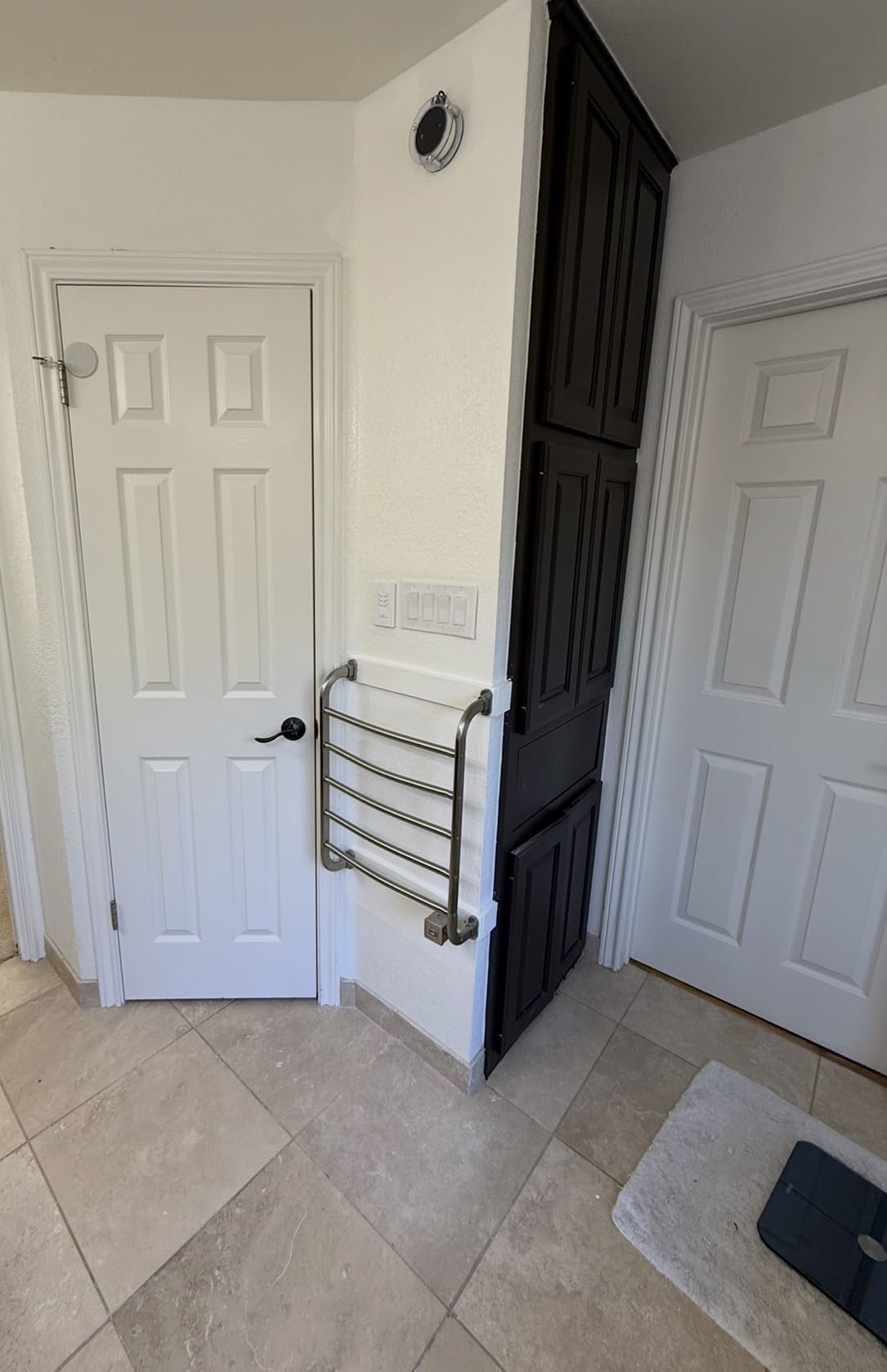 Warmrails Regent Towel Warmer - Wall Mounted Towel Warmer Rack for Drying Towels and Garments - 25.5-Inch Nickel Finish Frame with 5 Bars - Model HSRS - Customer Photo 1