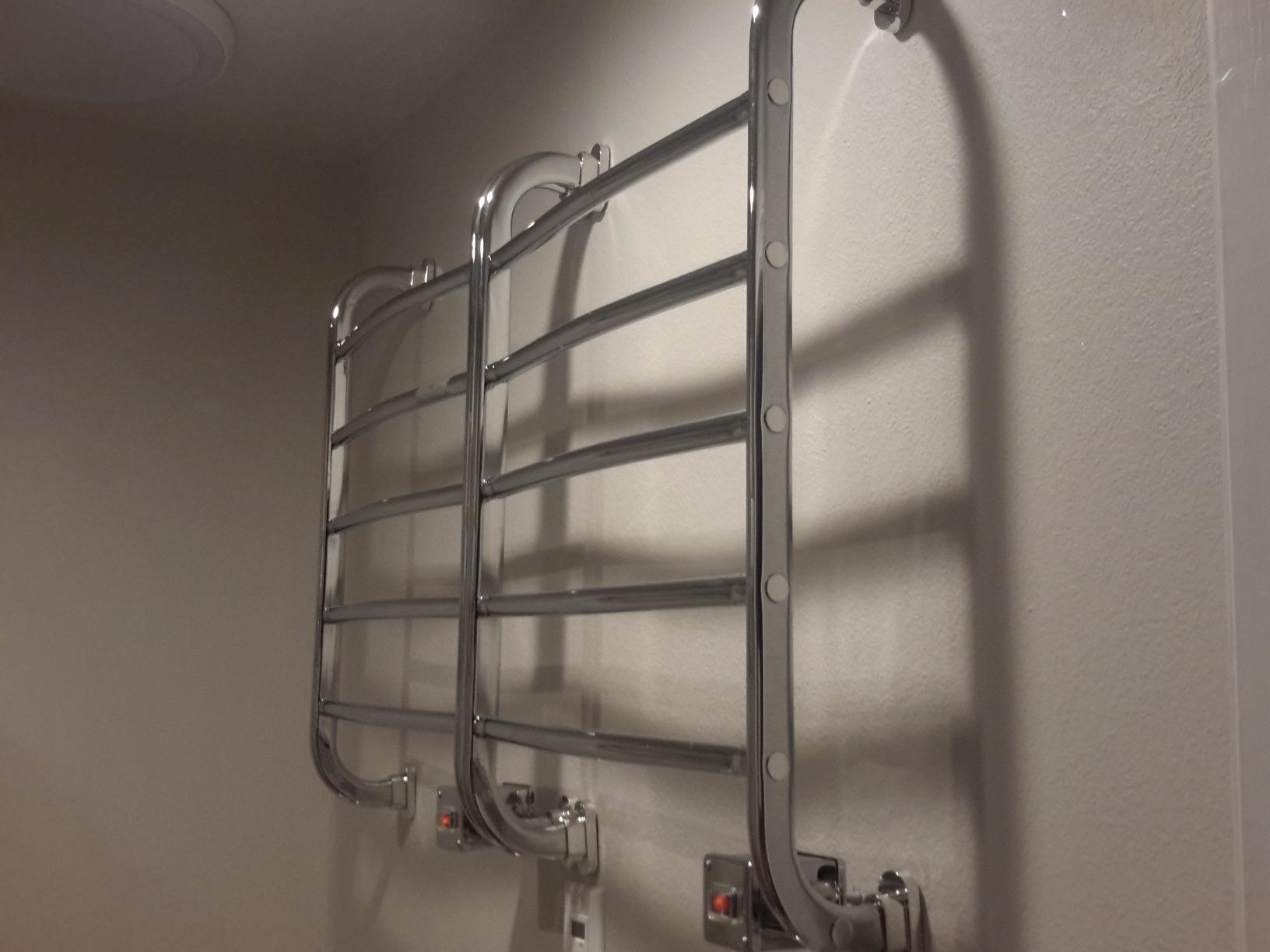 Warmrails Regent Towel Warmer - Wall Mounted Towel Warmer Rack for Drying Towels and Garments - 25.5-Inch Nickel Finish Frame with 5 Bars - Model HSRS - Customer Photo 2