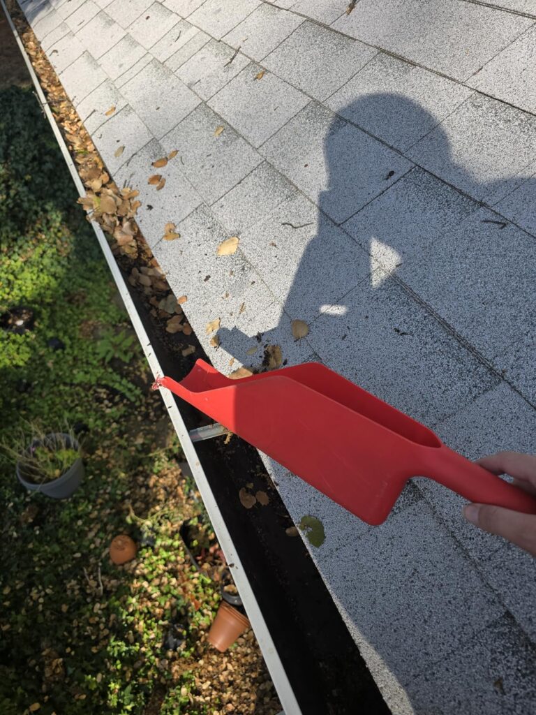 10 Best Gutter Cleaning Tools 