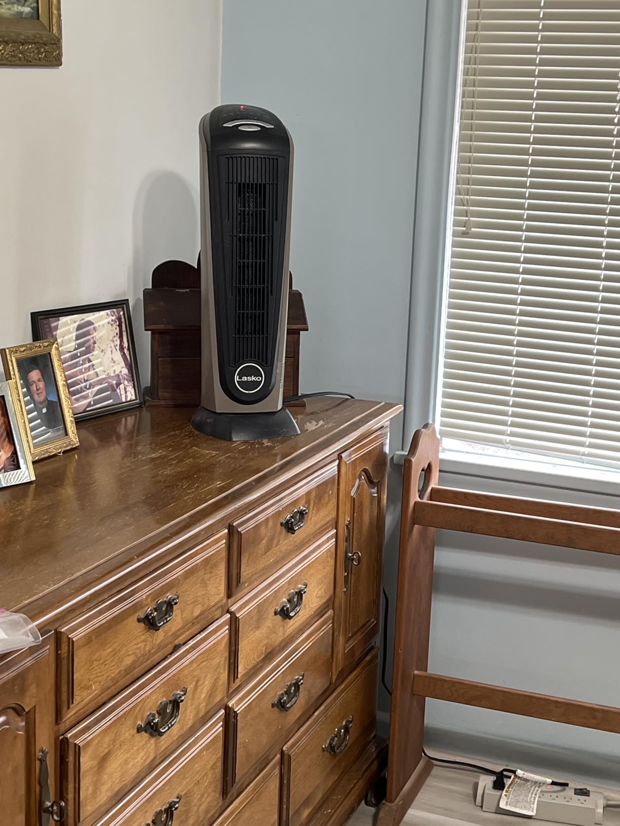 Lasko 1500W Ceramic Tower Space Heater with Remote, Thermostat, Timer & Widespread Oscillation, Portable Electric Heater for Indoor Use, Bedroom & Living Room, 751320 - Customer Photo 1