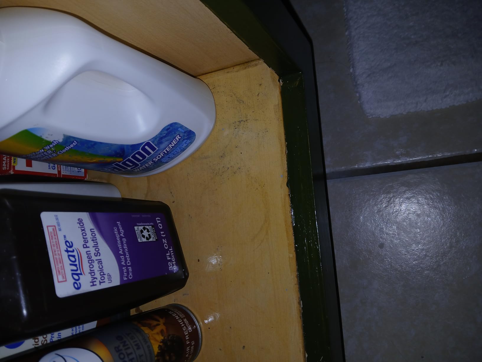 Minwax Fast Drying Polyurethane Protective Wood Finish, Clear Semi-Gloss, 1 Quart - Customer Photo 2