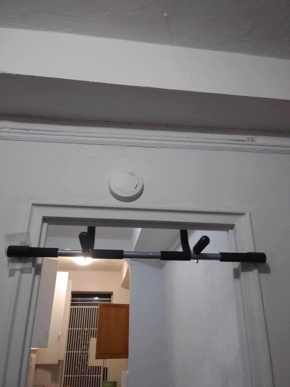 Iron Gym Pull-Up Bar - Total Upper Body Workout Bar for Doorway, Adjustable Width Locking, No Screws Portable Door Frame Horizontal Chin-up Bar, Fitness Exercise - Customer Photo 1