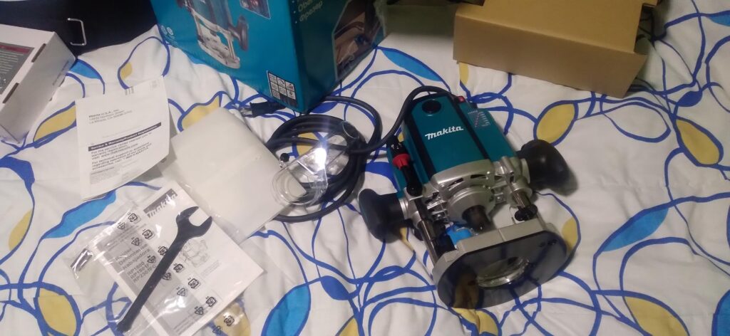 Best Plunge Routers for Detailed Work