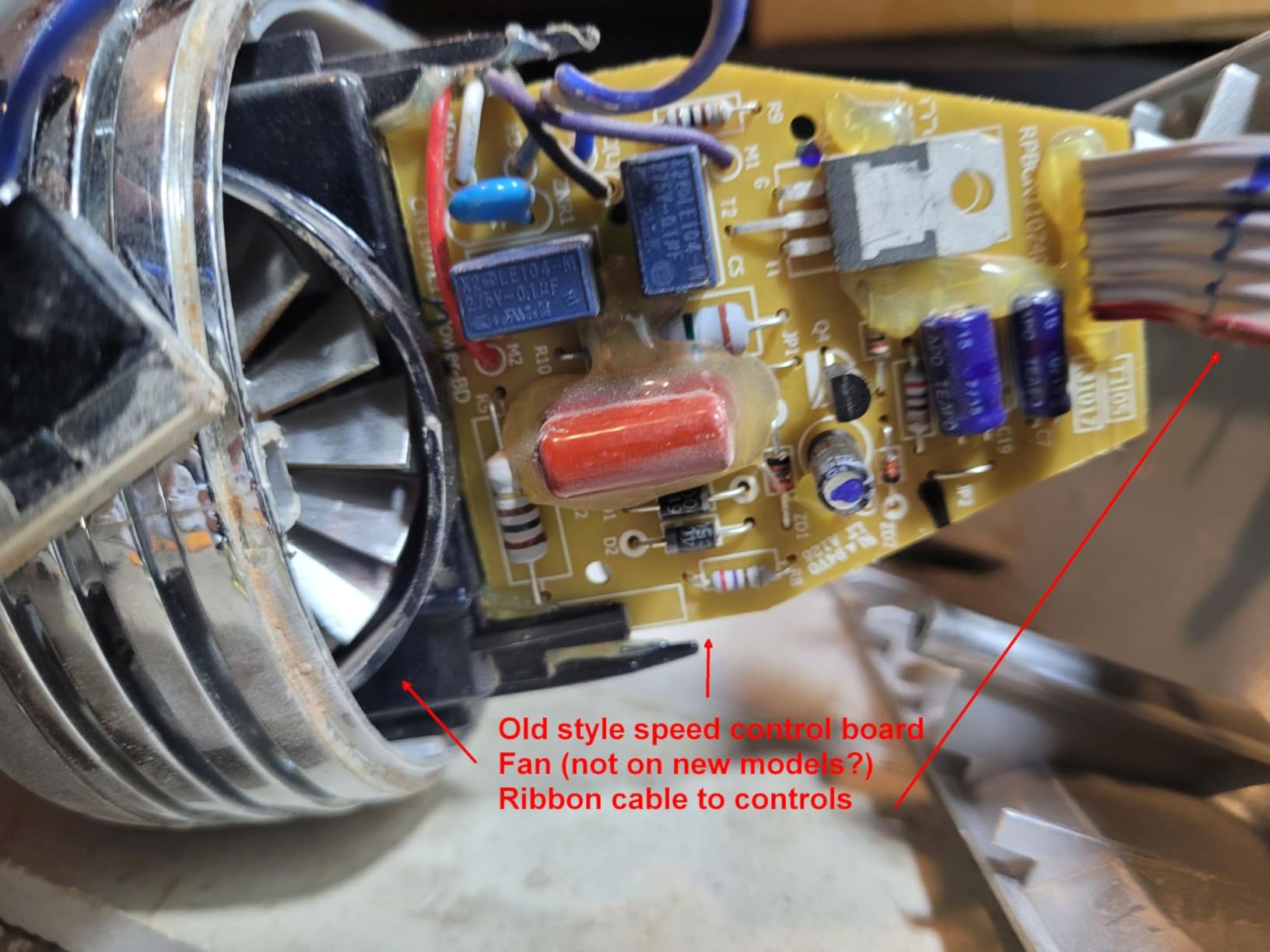 Cuisinart Power Advantage Plus 9-Speed Hand Mixer, 220W Motor, Electric Mixer with Dishwasher-Safe Beaters, Storage Case, HM-90BCS, Brushed Chrome - Customer Photo 1