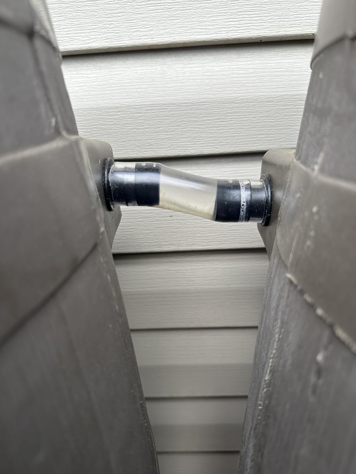 RTS Home Accents 50-Gallon Rain Barrel with Brass Spigot, Flat Back Rain Water Collection Barrel, Walnut Color - Customer Photo 1