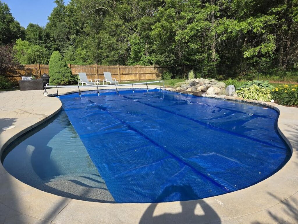 10 Best Solar Pool Covers