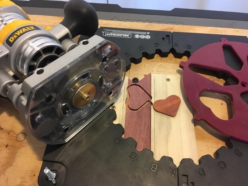 DEWALT Router Fixed/Plunge Base Kit, Variable Speed, 1.25-HP Max Torque (DWP611PK) Customer Review DEWALT Router Fixed/Plunge Base Kit, Variable Speed, 1.25-HP Max Torque (DWP611PK) - Customer Photo 2